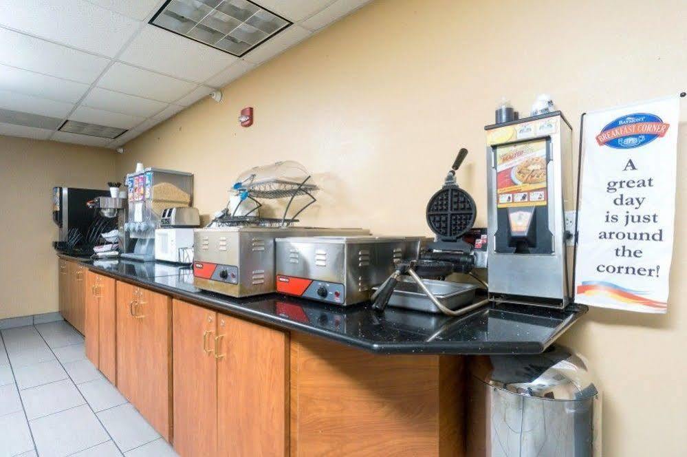 Baymont By Wyndham Jacksonville Ngoại thất bức ảnh