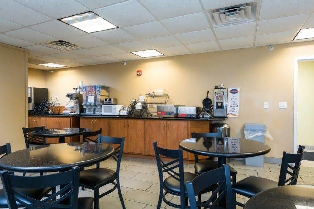 Baymont By Wyndham Jacksonville Ngoại thất bức ảnh